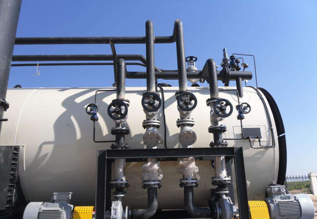 導(dǎo)熱油鍋爐在使用時(shí)，如何避免導(dǎo)熱油的溫度超過沸點(diǎn)？